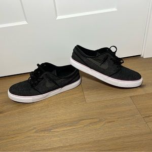 Men’s Nike Zoom Skateboard shoes
